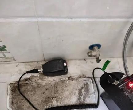 大连屋顶漏水维修公司分享下卫生间漏水的危害及解决方法